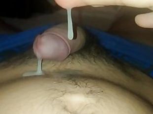 CREAMY CUMSHOT ALL OVER MY LAP  ????