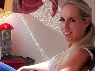 doggy, amatør, blowjob, cumshot, hardcore, hjemmelaget, par, pov, ung-18, blond