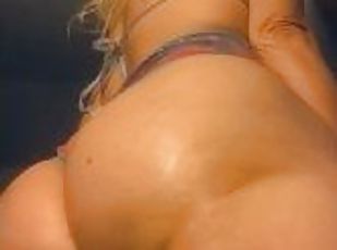 Lonely house wife with butt plug twerks and pulls up her ass to entice you