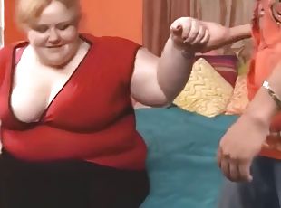 Fellow fucks his hot fat gf