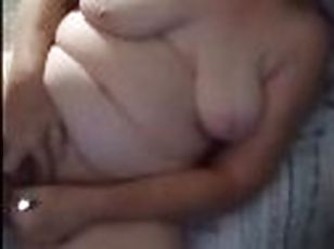 gros-nichons, masturbation, orgasme, amateur, mature, granny, milf, salope, blonde, naturel