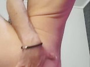 Ride this dildo   full vidéos on Onlyfan