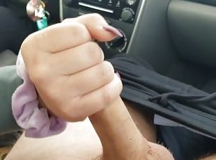 Handjob while she drives