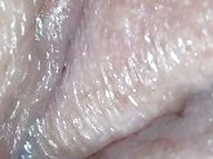 Checking out wife's pussy in 4k 60fps