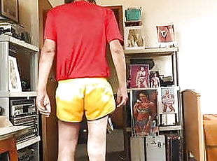 ich in sexy shorts