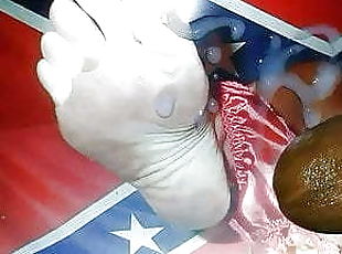 Confederate Wifes Dirty Feet BBC Tribute+SloMo