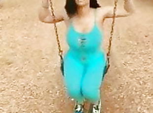 Thick booty on da swing