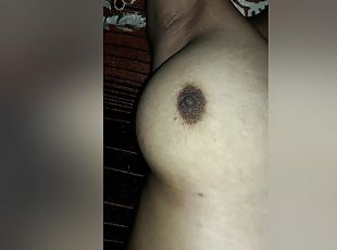 Indian Naked 18-year-old Girl Teen Had A Naked Photo Shoot In The Hostel Room