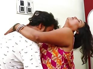 Today Exclusive- Taabiz Ka Karishma Hot Short Movie