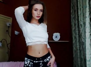 Blond Hair Lady Cam girl - Amateurs