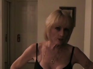 Secret Blowjob From Amateur Granny Slut