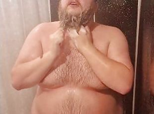 Scottish guy takes a shower