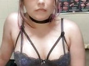 tetas-grandes, masturbación, amateur, adolescente, regordeta, regordeta-chubby, tetas, pillada, a-solas