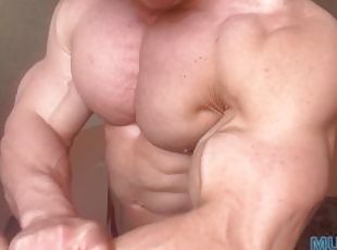 Roided Bodybuilder Hunk Flexes Veiny Muscles