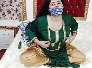 Beautiful Pakistani Punjabi Aunty Masturbating with a Dildo