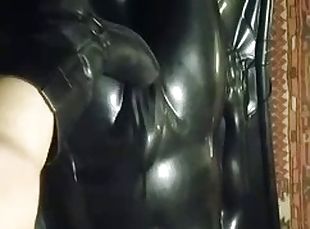 Vacuum bed and leather boots
