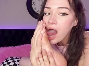 Smelling & Sucking My Toes